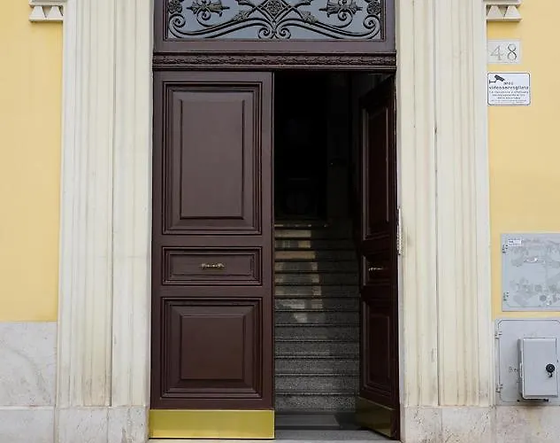 Farnese 48